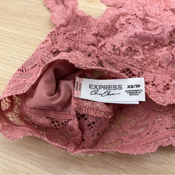 Express Lace Bralette - Picture 4 of 5